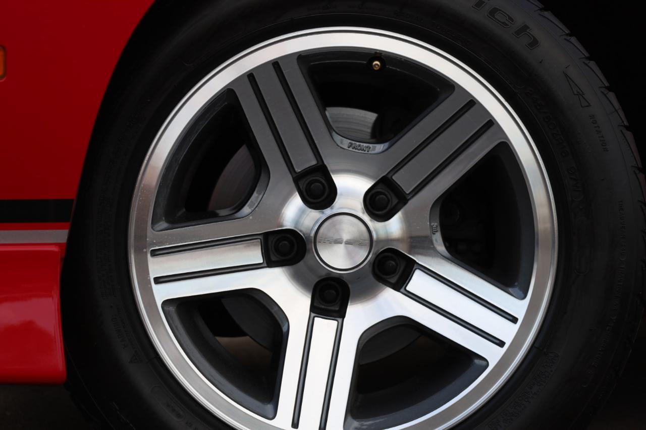 Chevrolet Camaro IROC Z28 coupe 1990