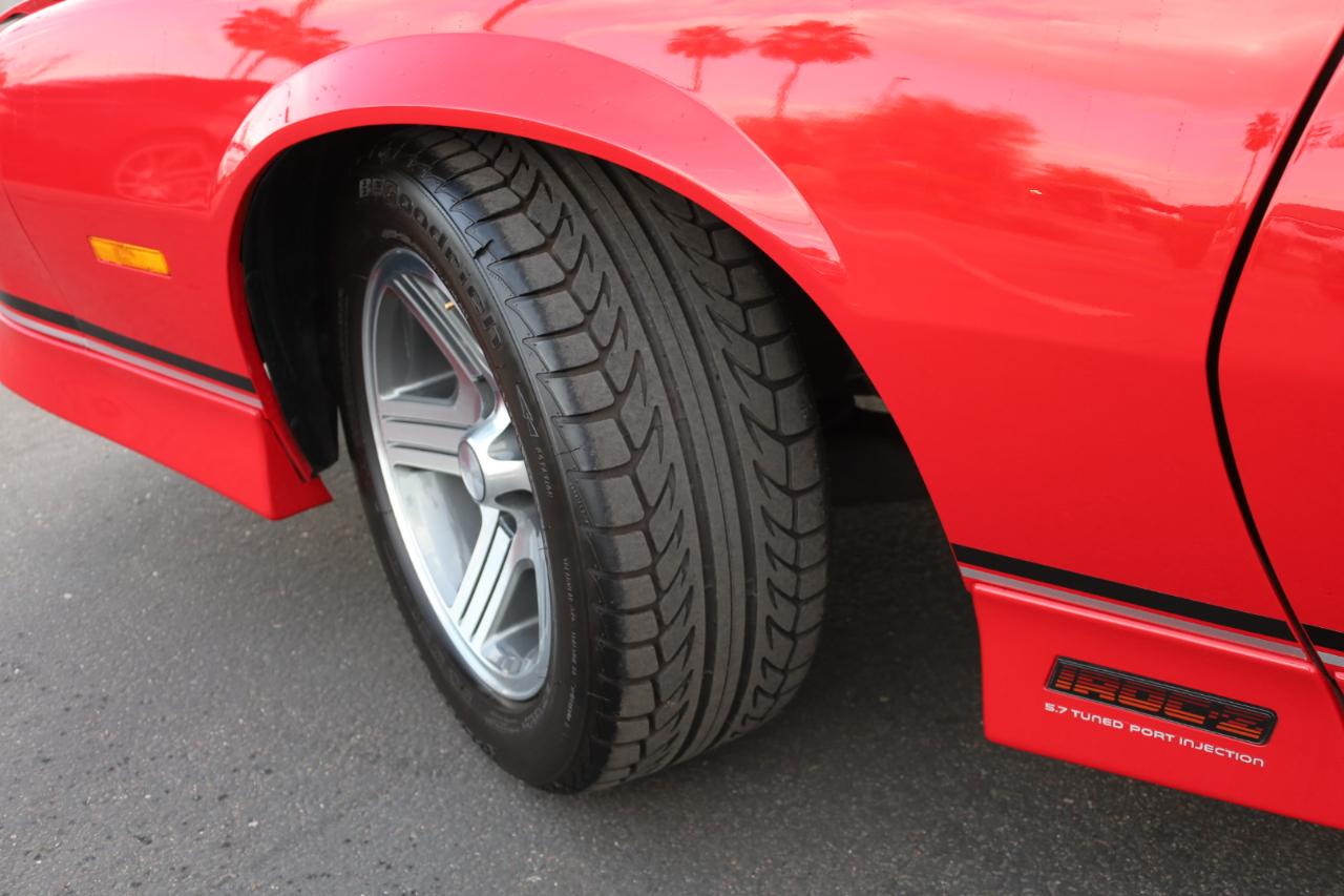 Chevrolet Camaro IROC Z28 coupe 1990