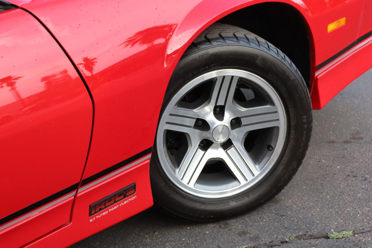 Chevrolet Camaro IROC Z28 coupe 1990