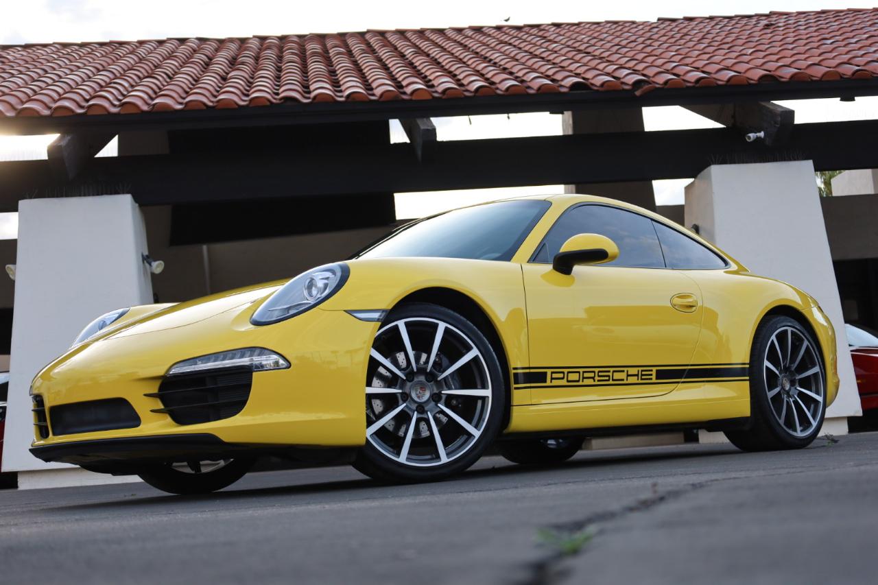 Porsche 911 Carrera Coupe 2012