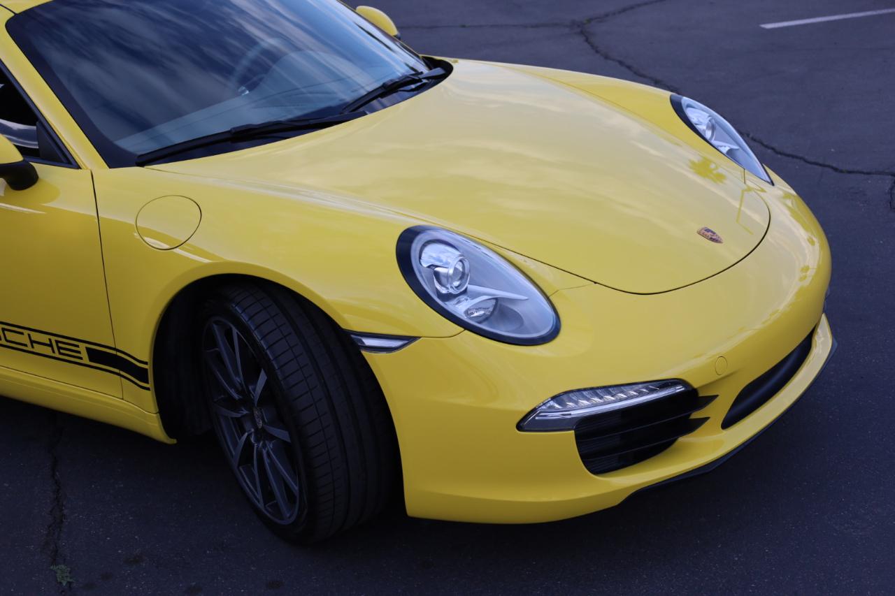 Porsche 911 Carrera Coupe 2012