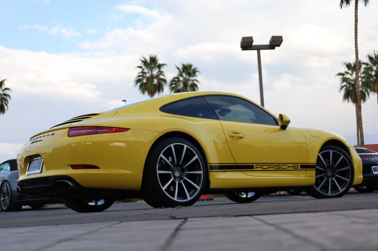 Porsche 911 Carrera Coupe 2012
