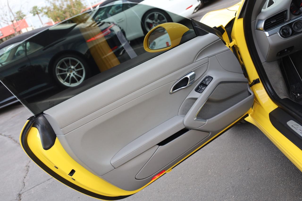 Porsche 911 Carrera Coupe 2012