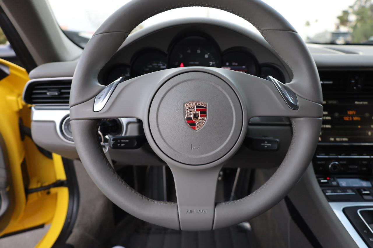 Porsche 911 Carrera Coupe 2012