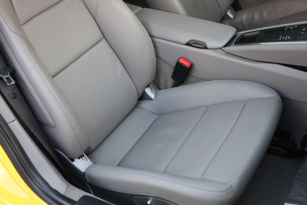 Porsche 911 Carrera Coupe 2012