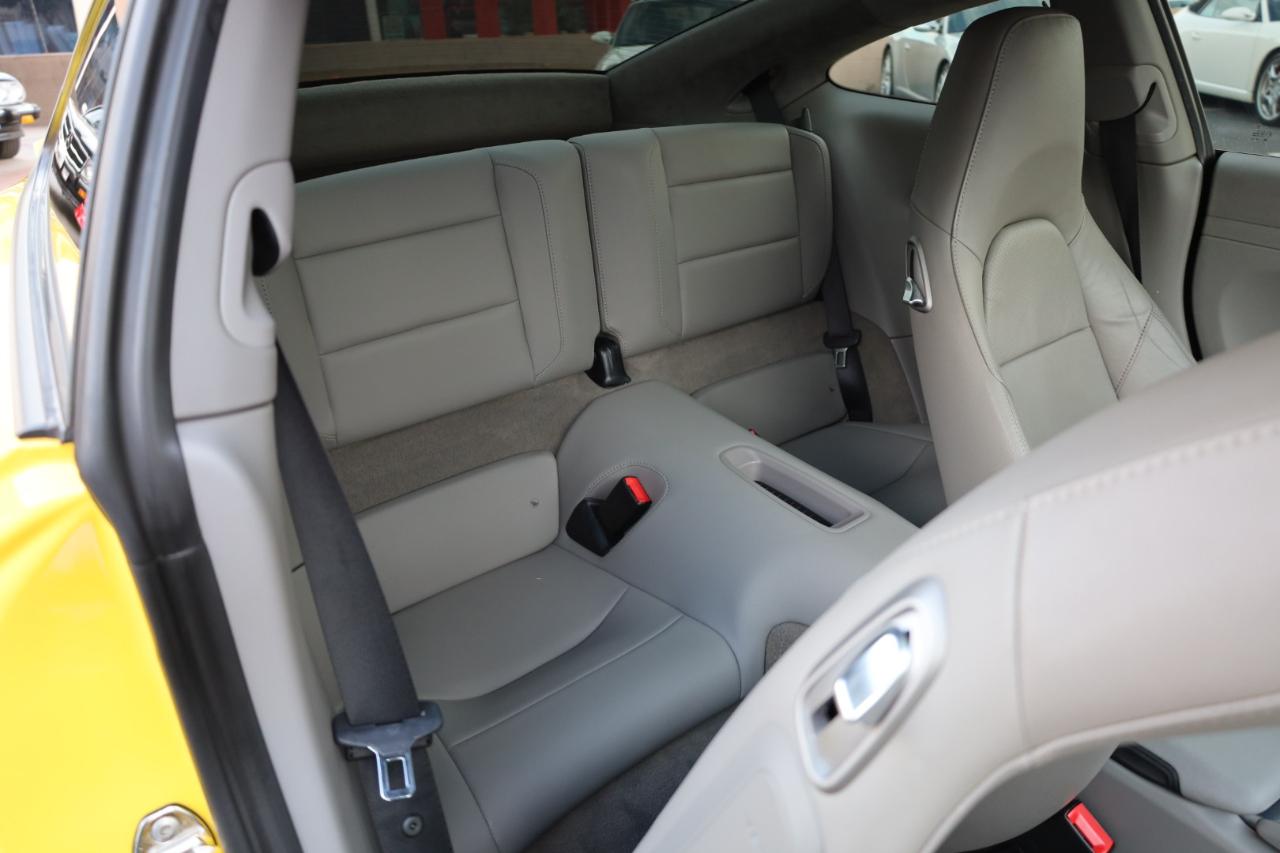 Porsche 911 Carrera Coupe 2012