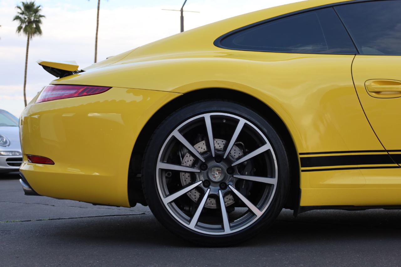 Porsche 911 Carrera Coupe 2012