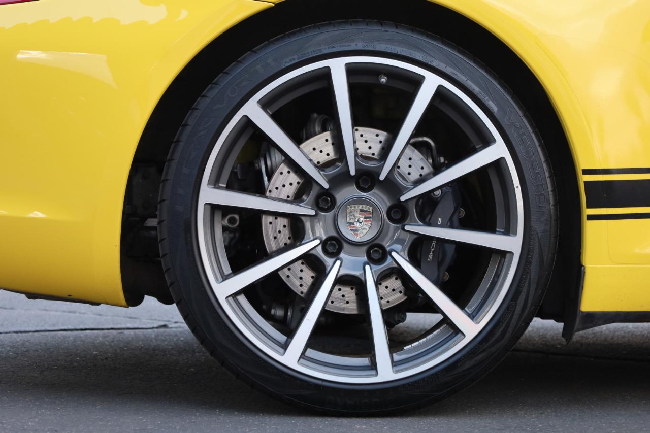 Porsche 911 Carrera Coupe 2012