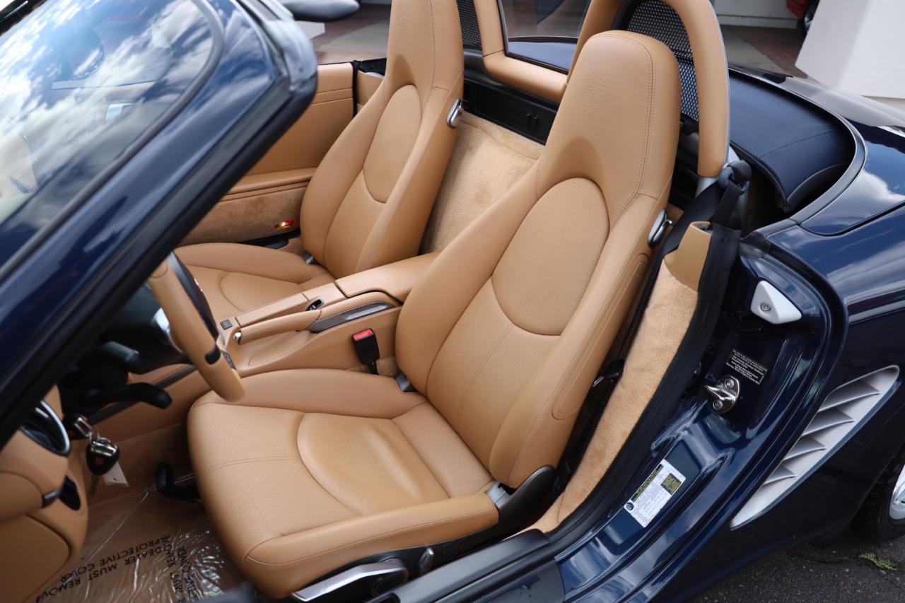 Porsche Boxster Base 2011