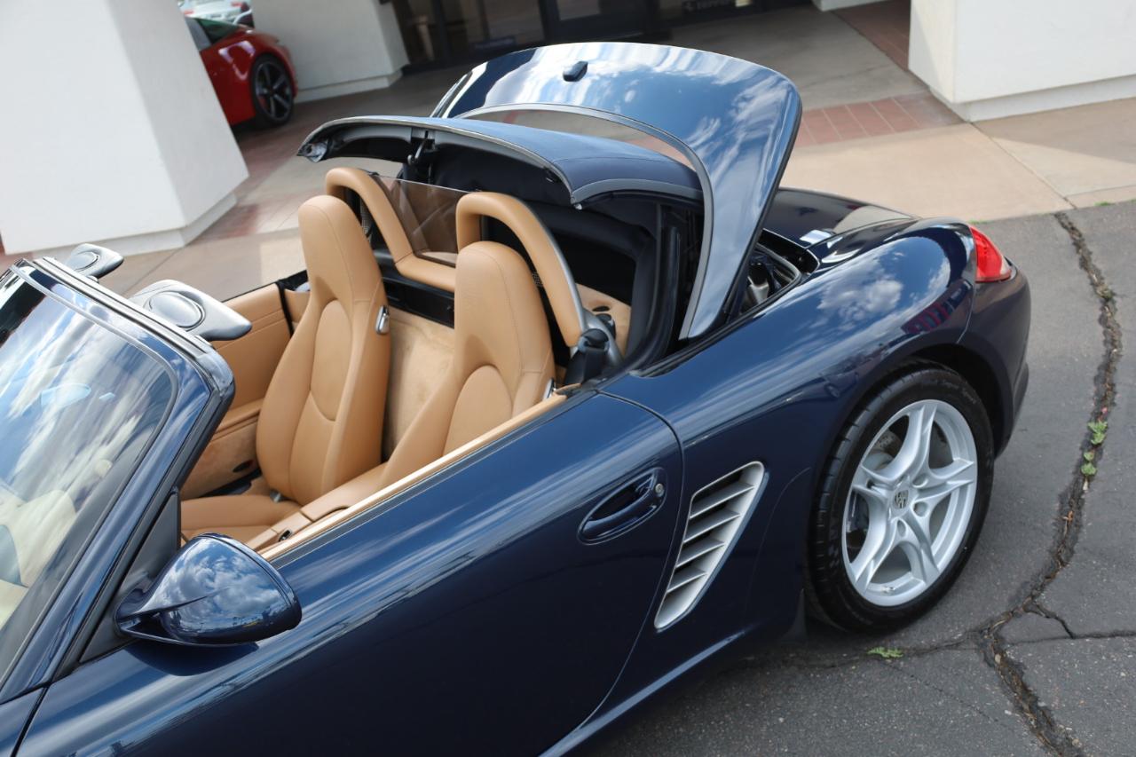 Porsche Boxster Base 2011