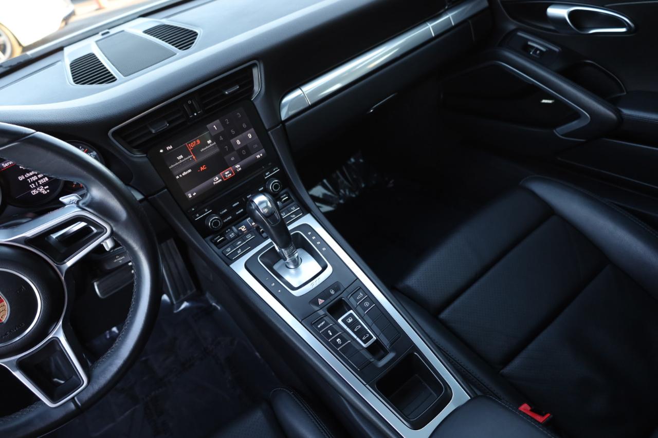 Porsche 911 Carrera Coupe 2017