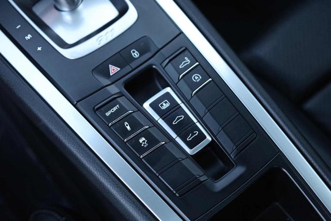 Porsche 911 Carrera Coupe 2017