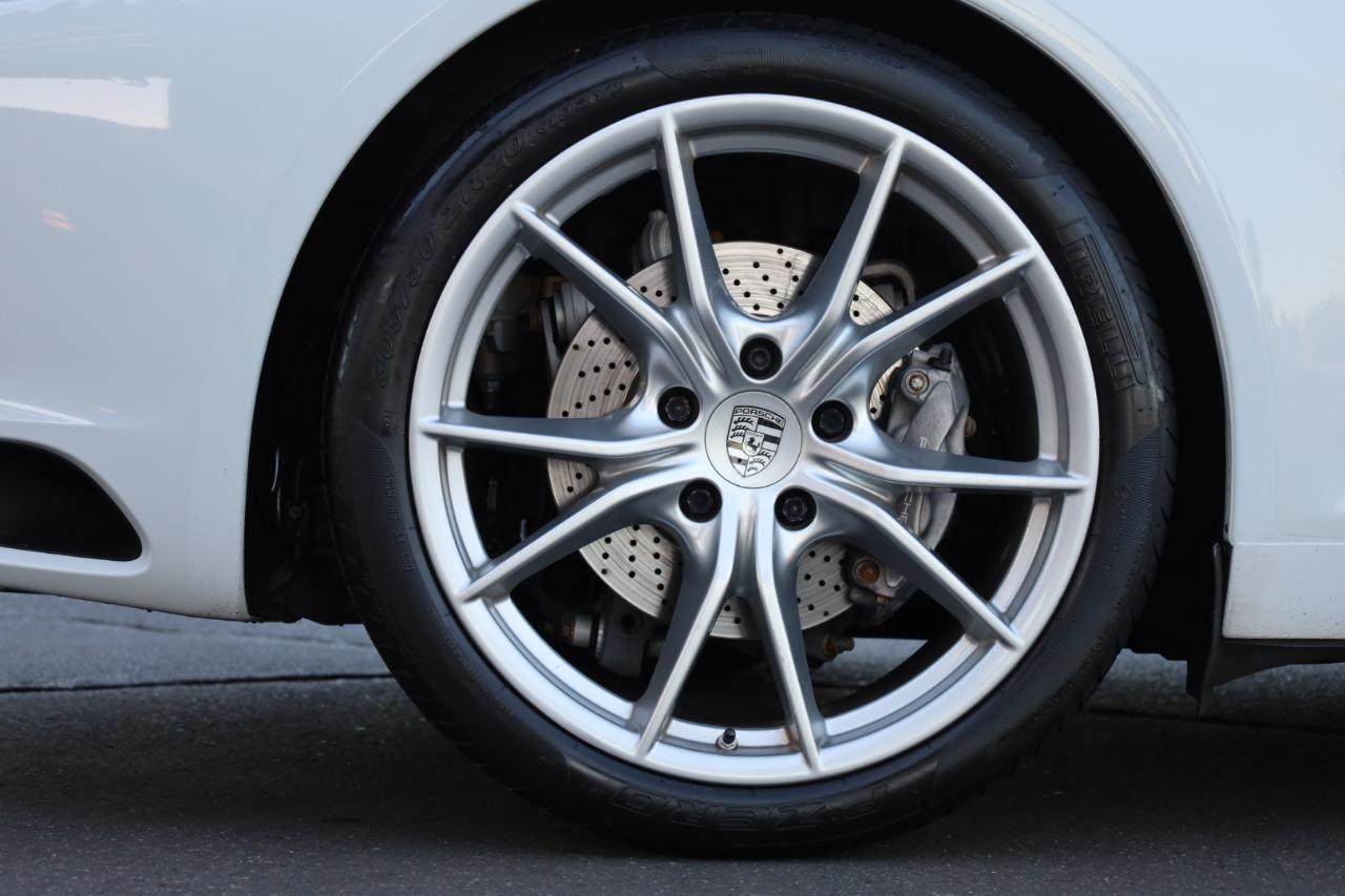 Porsche 911 Carrera Coupe 2017