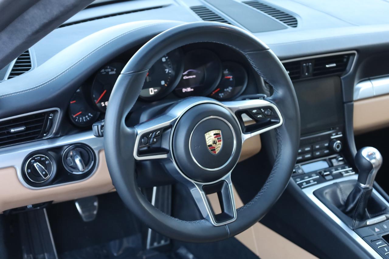 Porsche 911 Carrera Coupe 2017