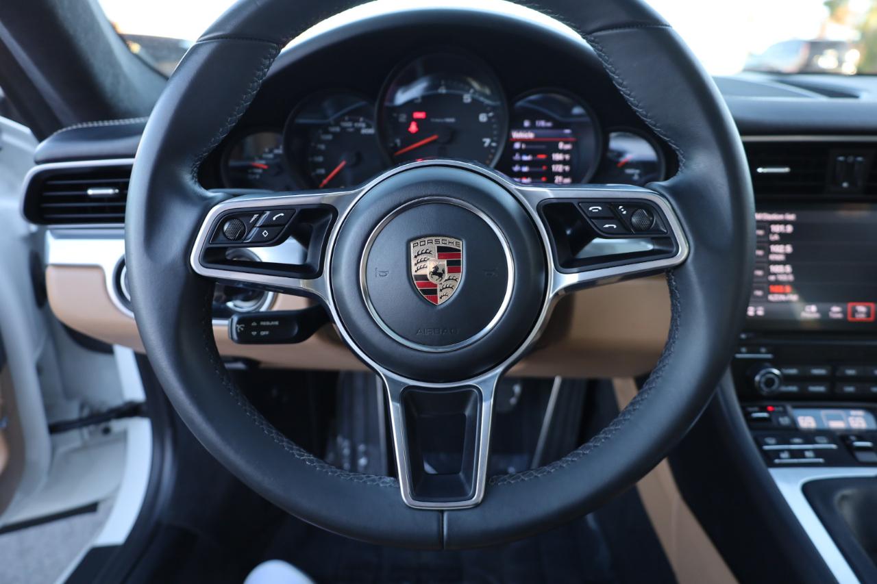 Porsche 911 Carrera Coupe 2017