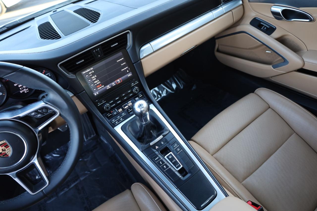 Porsche 911 Carrera Coupe 2017