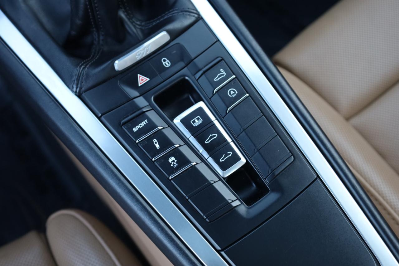 Porsche 911 Carrera Coupe 2017