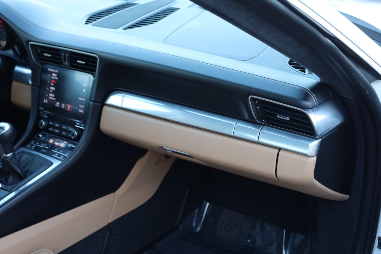 Porsche 911 Carrera Coupe 2017