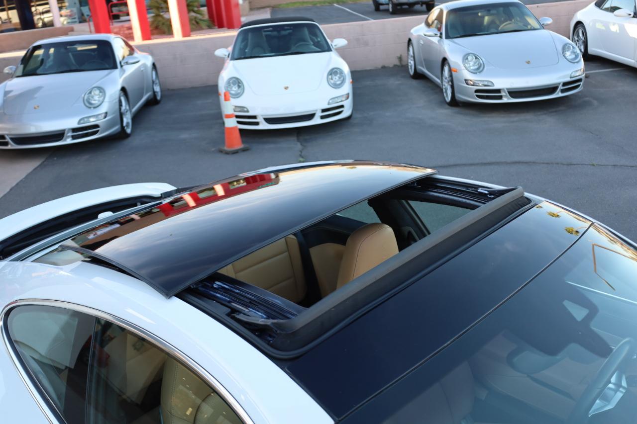 Porsche 911 Carrera Coupe 2017