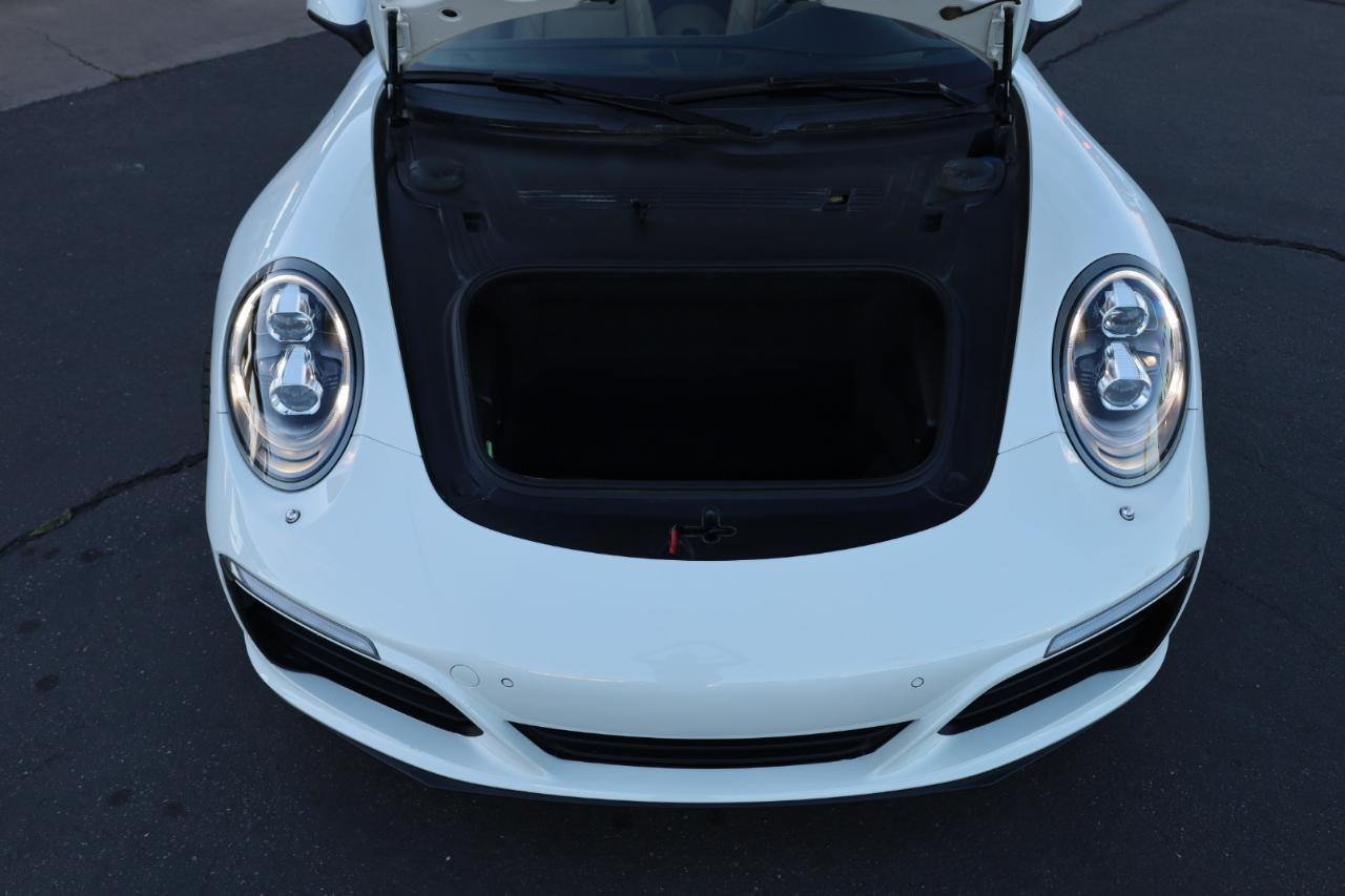 Porsche 911 Carrera Coupe 2017