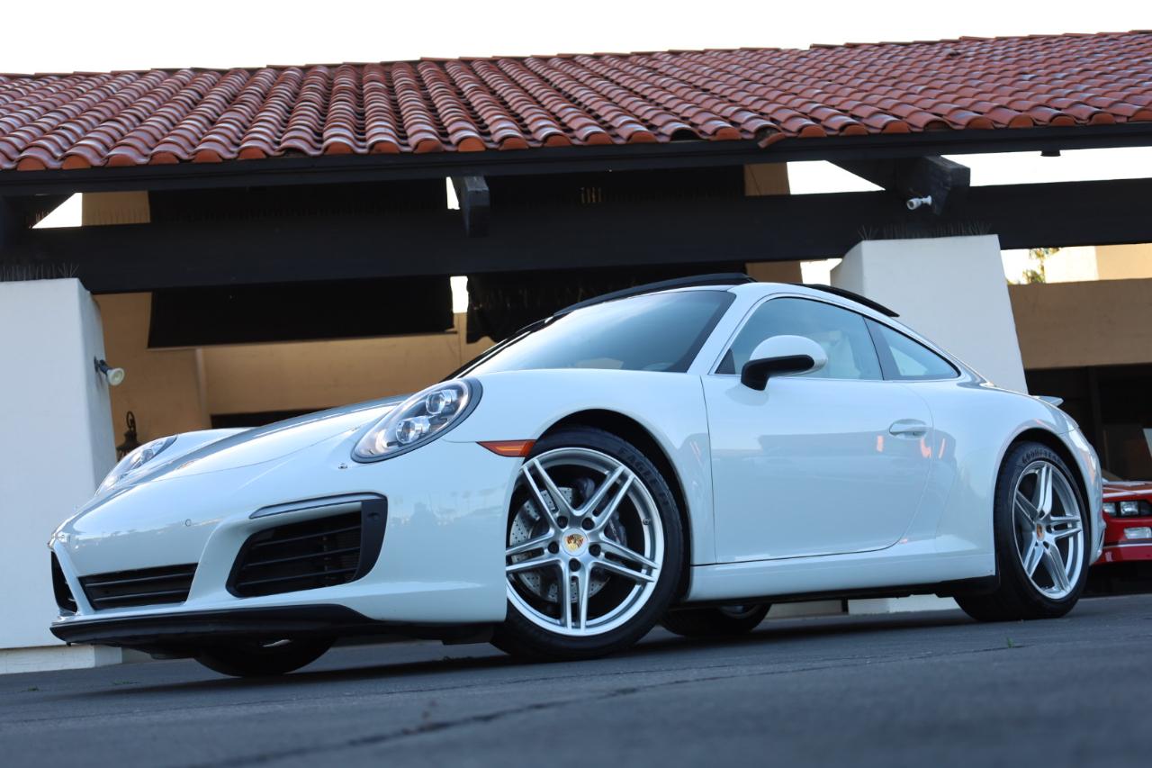 Porsche 911 Carrera Coupe 2017