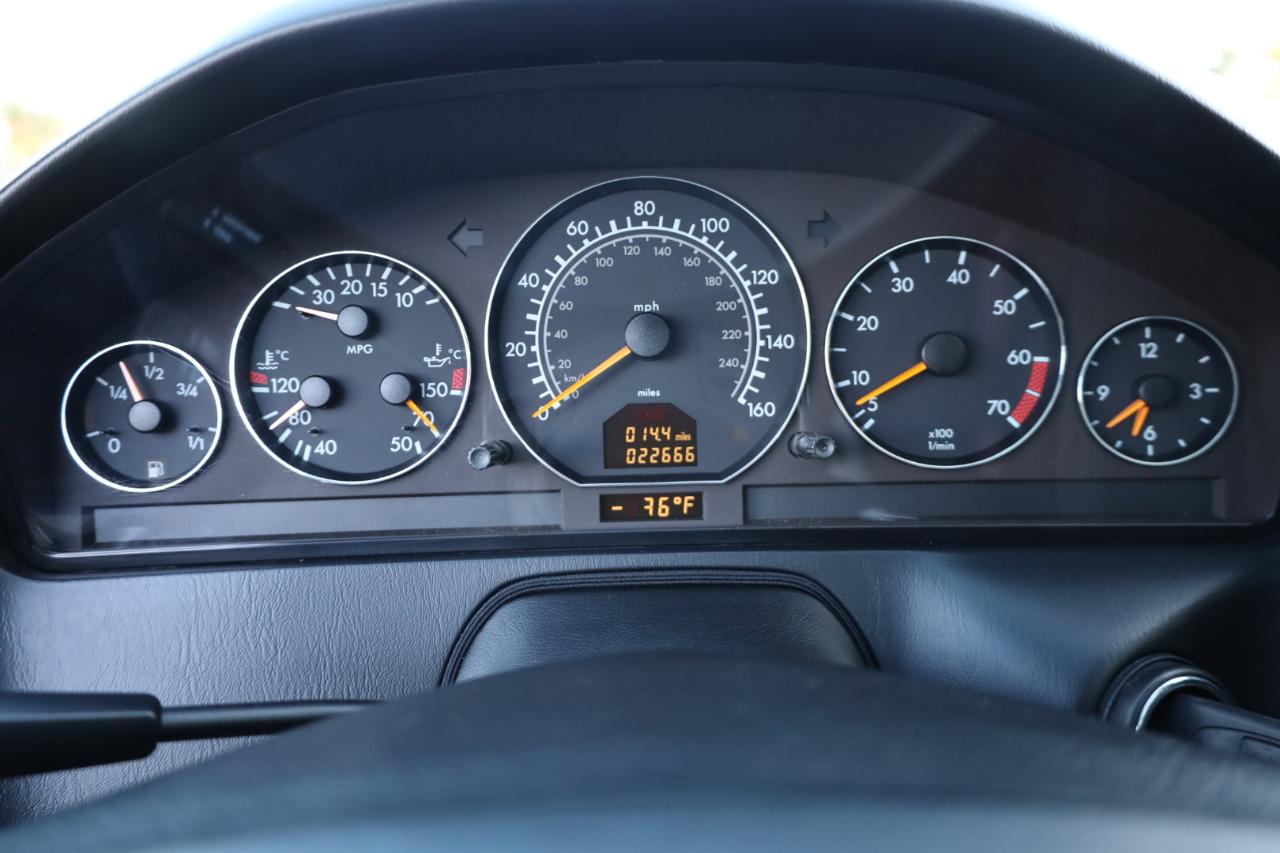 Mercedes-Benz SL-Class SL500 2002