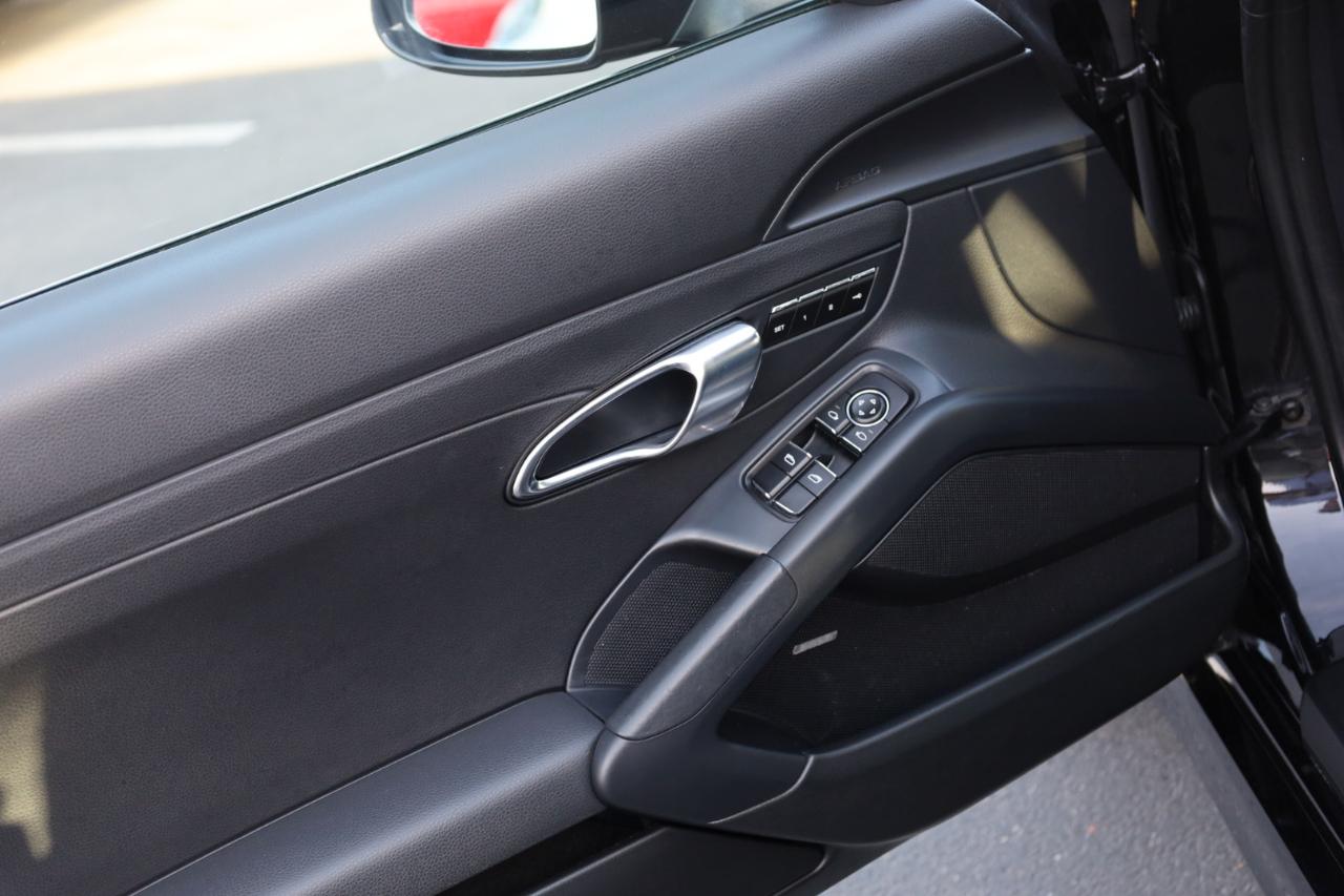 Porsche Cayman Coupe 2014