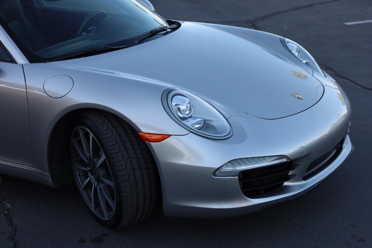 Porsche 911 Carrera S Coupe 2012