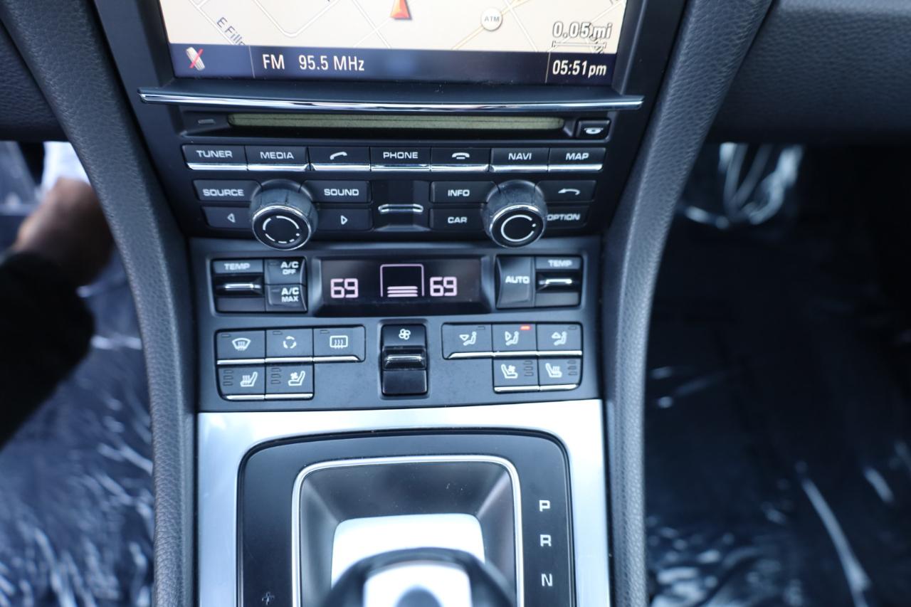 Porsche 911 Carrera S Coupe 2012