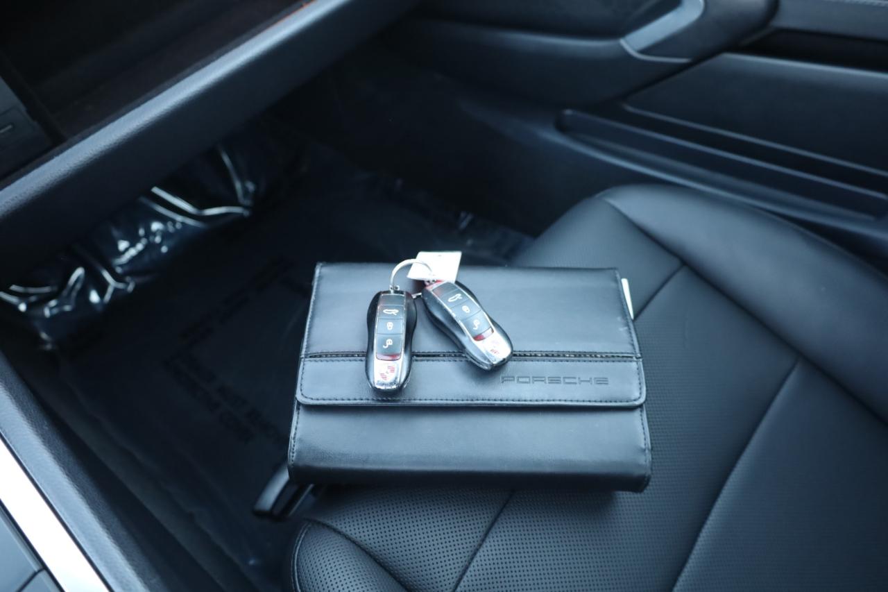 Porsche 911 Carrera S Coupe 2012