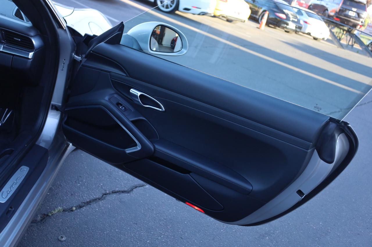 Porsche 911 Carrera S Coupe 2012