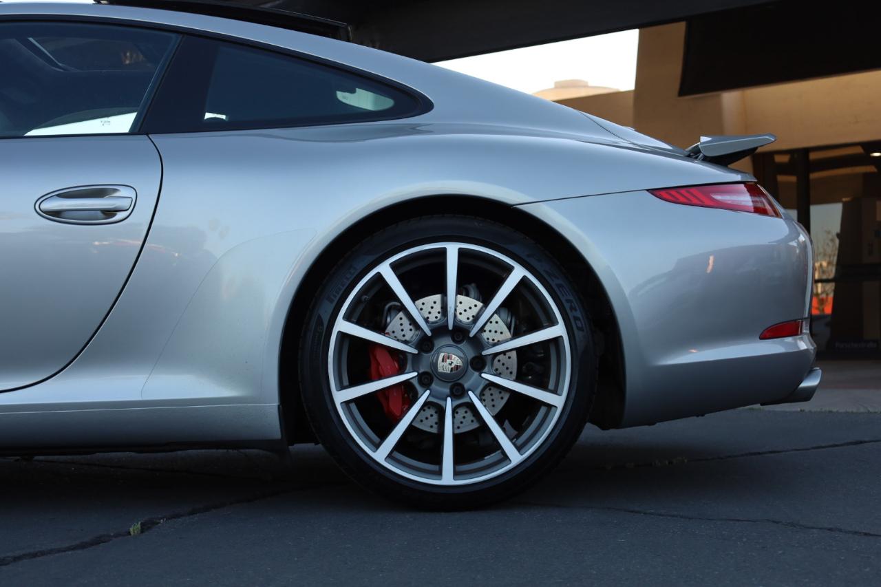 Porsche 911 Carrera S Coupe 2012