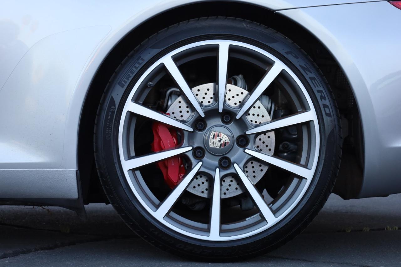 Porsche 911 Carrera S Coupe 2012