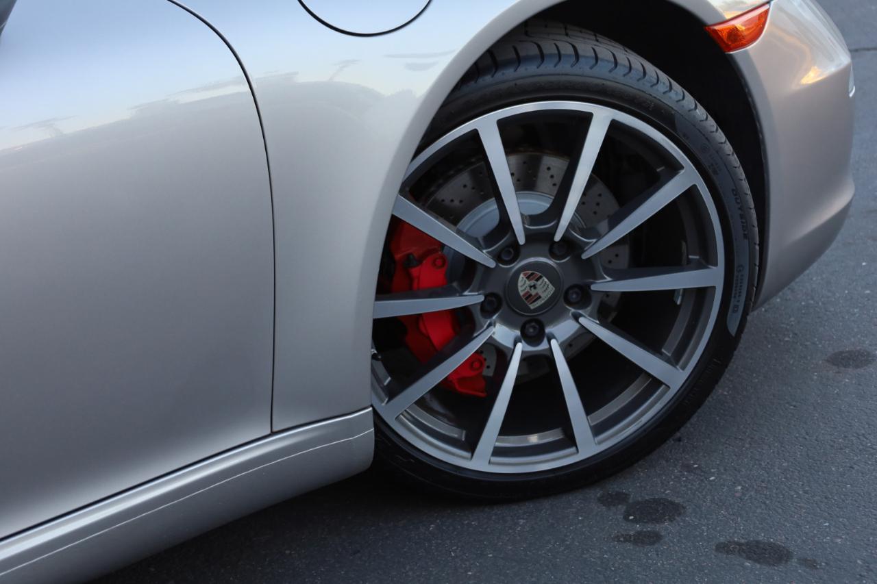 Porsche 911 Carrera S Coupe 2012