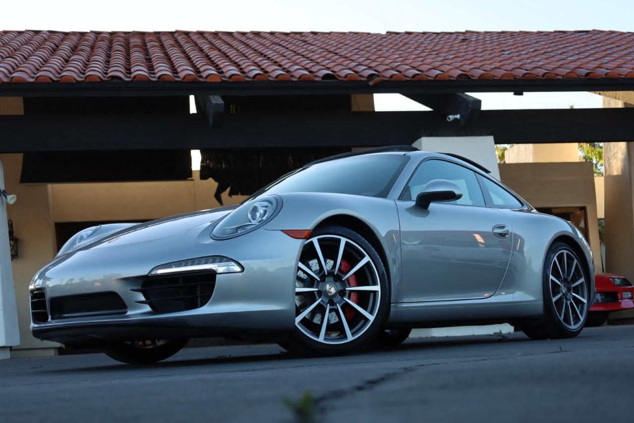 Porsche 911 Carrera S Coupe 2012