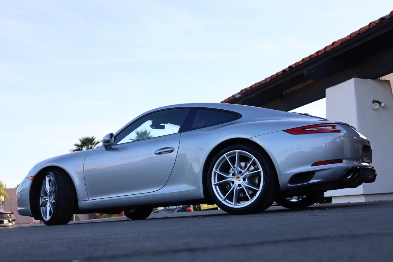 Porsche 911 Carrera Coupe 2017