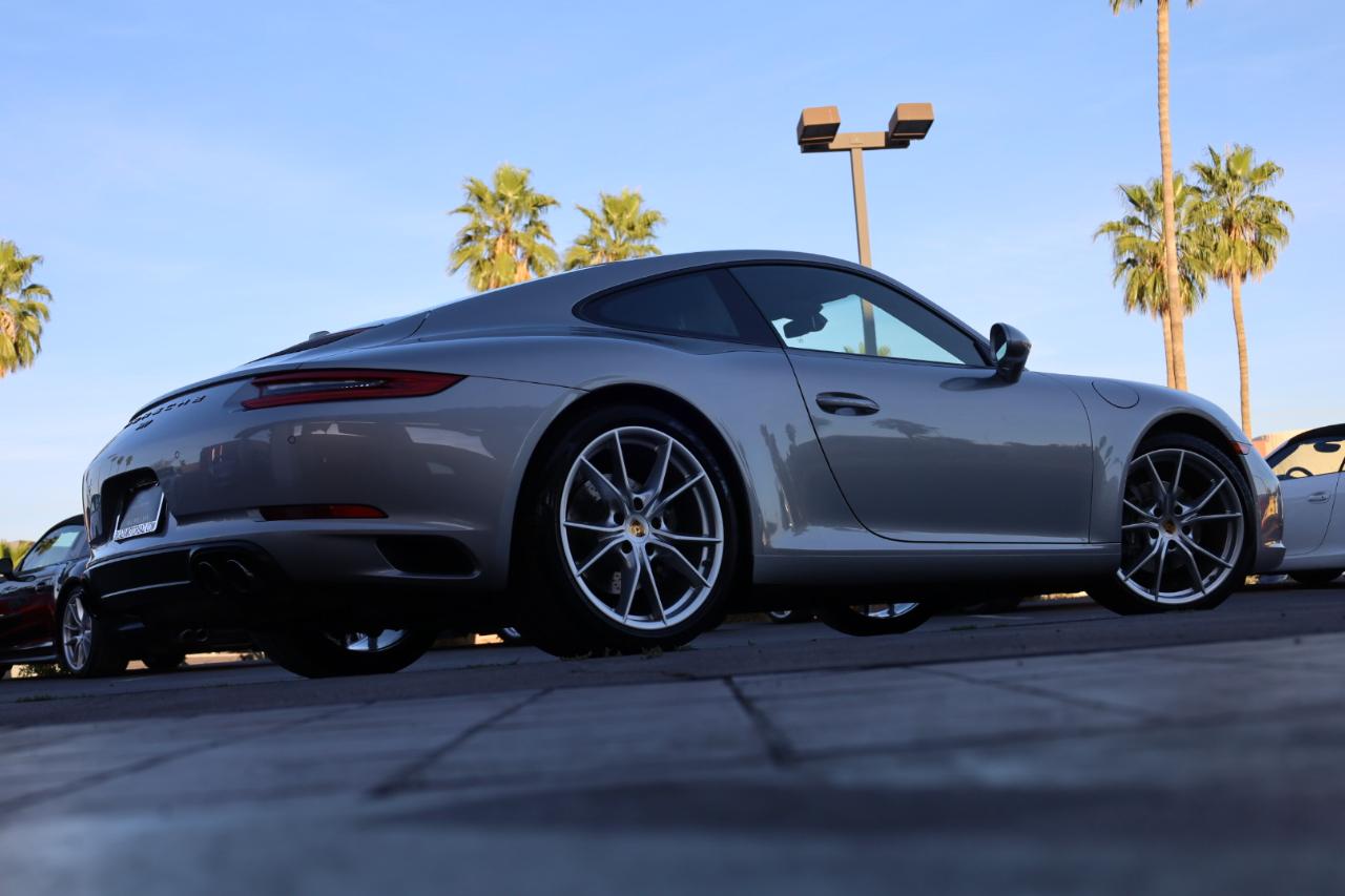 Porsche 911 Carrera Coupe 2017