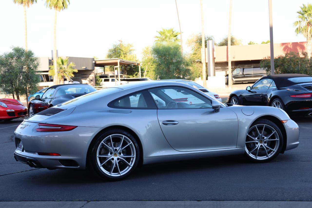 Porsche 911 Carrera Coupe 2017