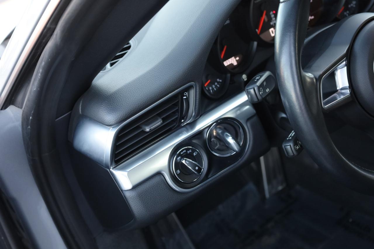 Porsche 911 Carrera Coupe 2017