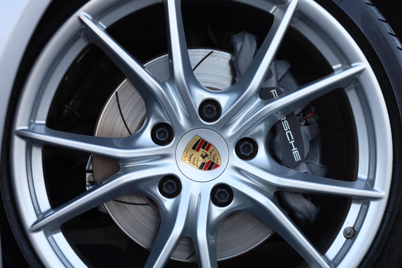 Porsche 911 Carrera Coupe 2017