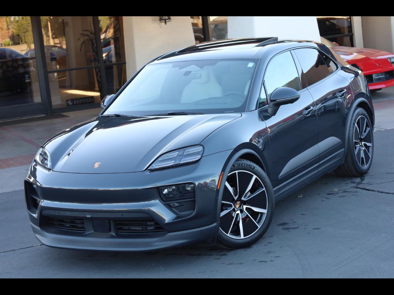 2025 Porsche Macan 4 Electric AWD