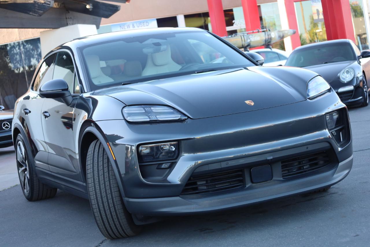 Porsche Macan 4 Electric AWD 2025