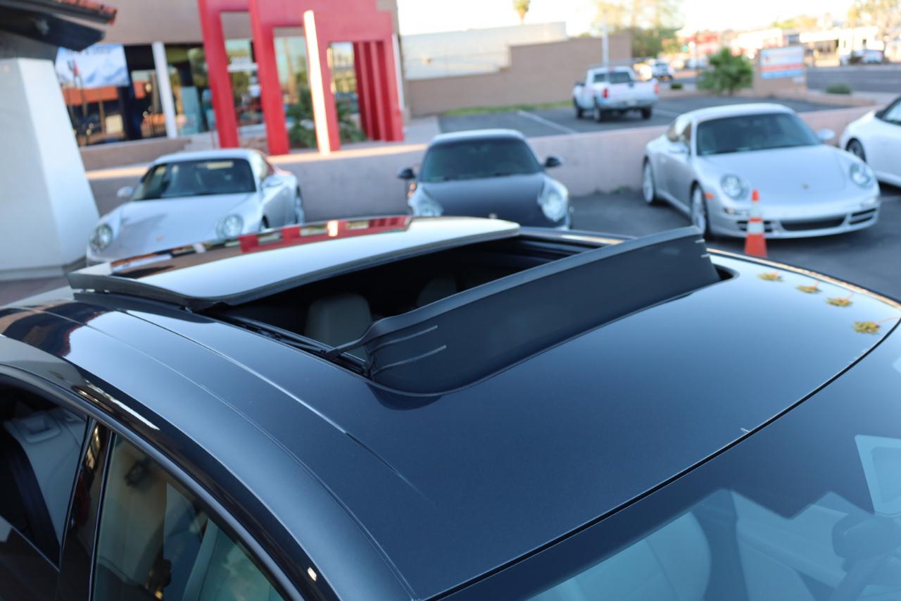 Porsche Macan 4 Electric AWD 2025