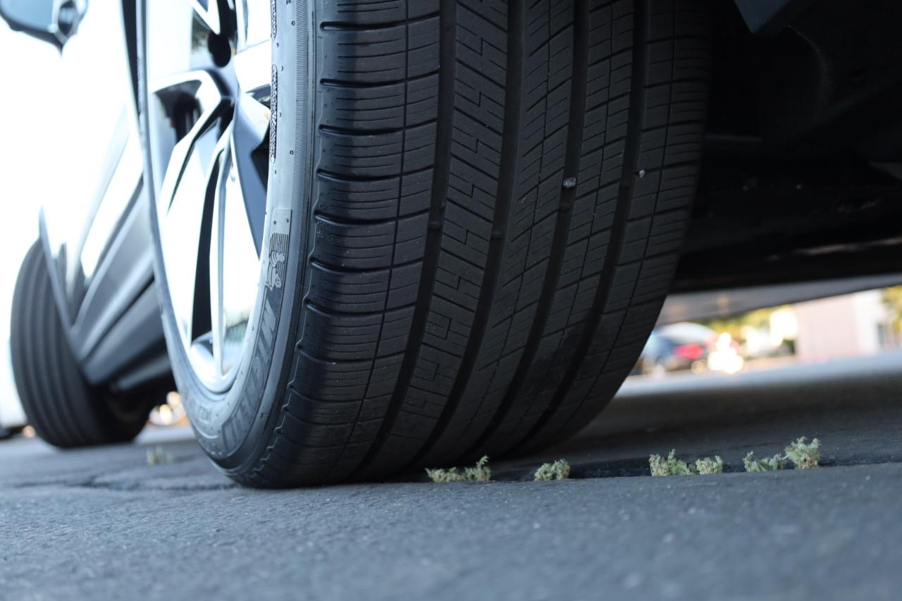 Porsche Macan 4 Electric AWD 2025