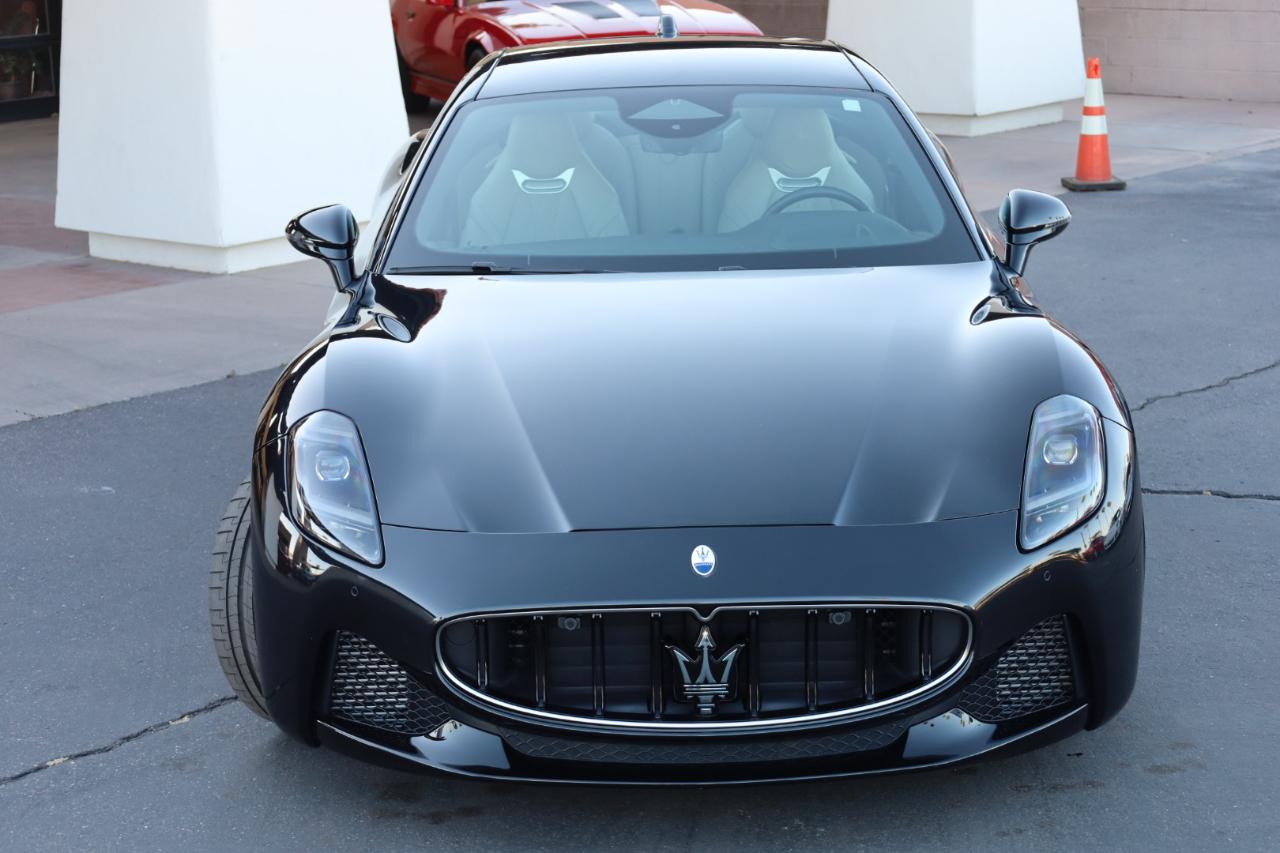 Maserati GranTurismo Modena 2024