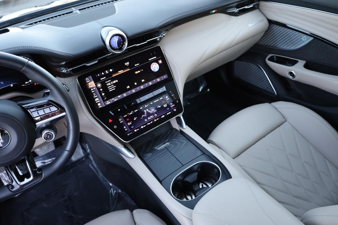 Maserati GranTurismo Modena 2024