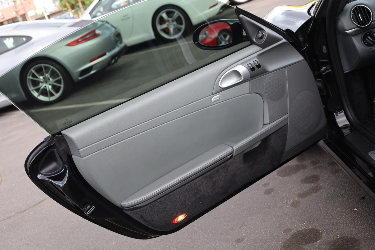 Porsche Cayman S 2008