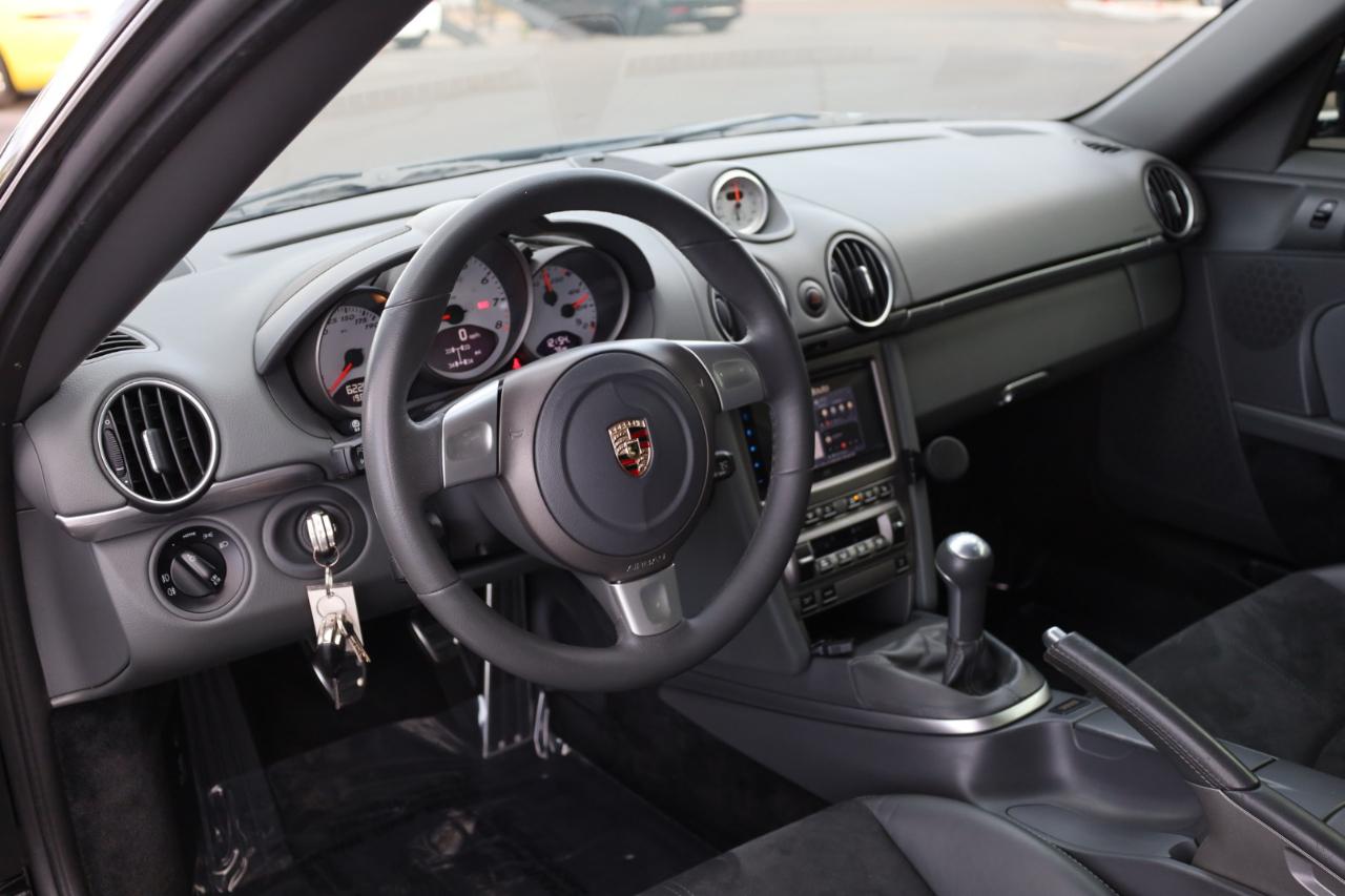 Porsche Cayman S 2008