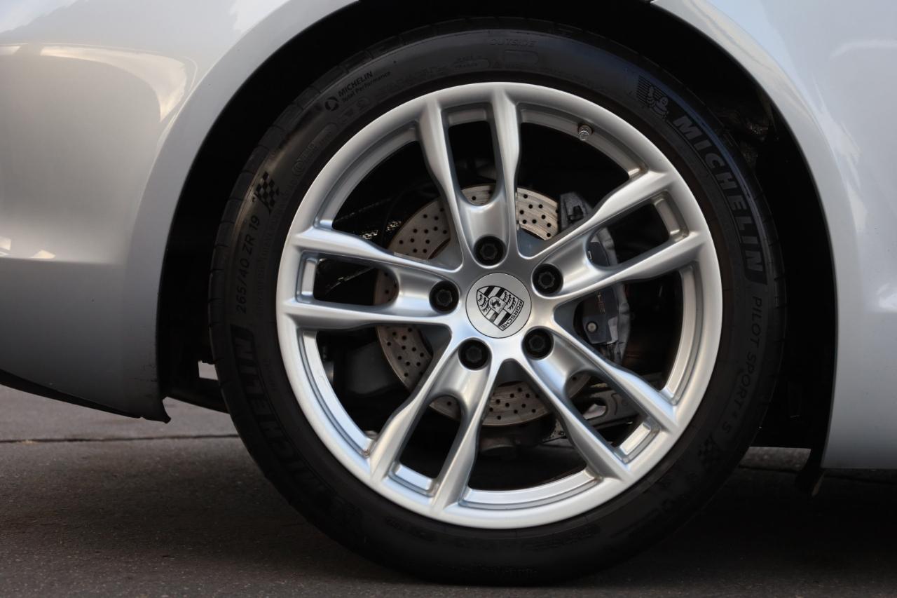 Porsche Boxster 2dr Roadster Manual 2014