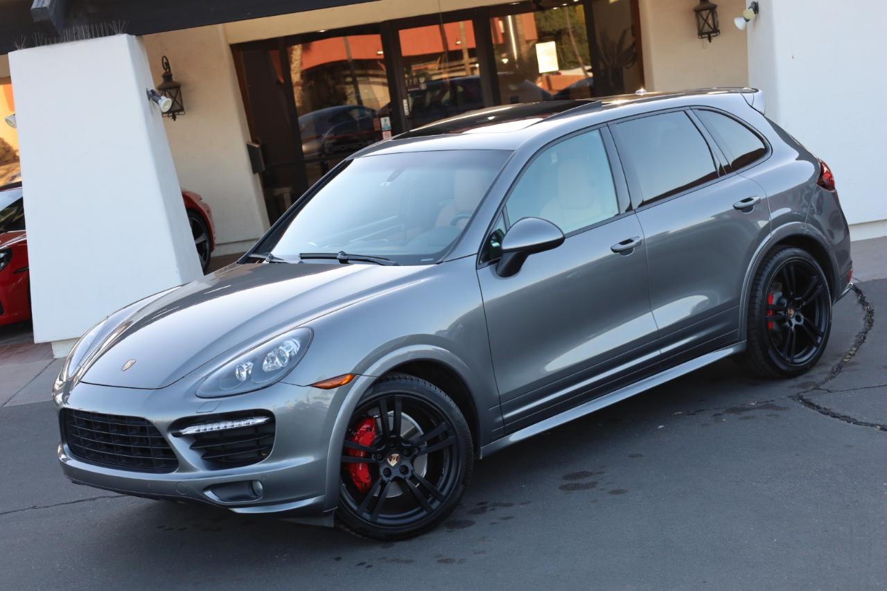 Porsche Cayenne GTS 2014